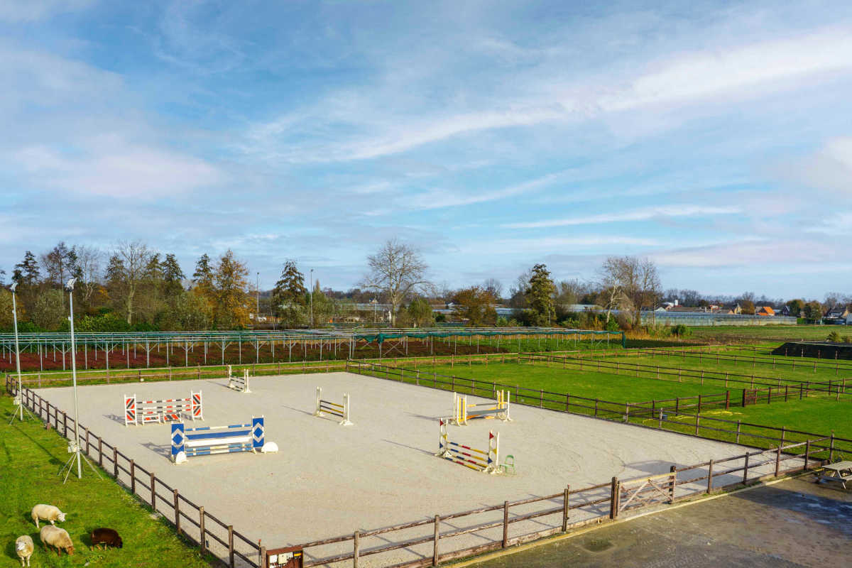 Outdoor arena